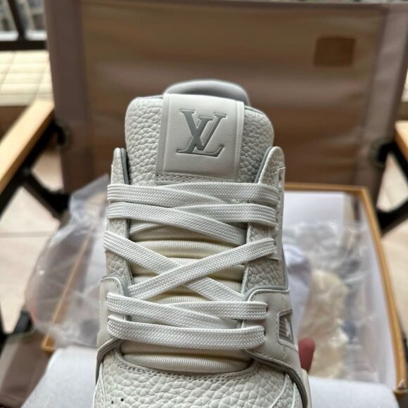 LOUIS VUITTON Trainer, White Cement, Low-top, Unisex, US9, Leather. - Picture 2 of 6